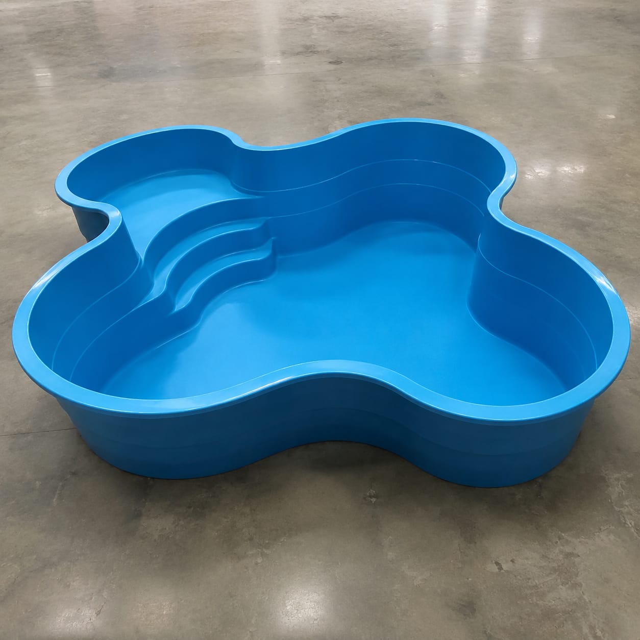 Vasca per piscina laguna in FRP
