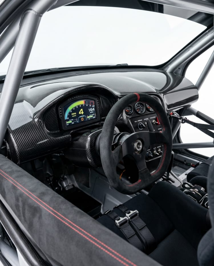 Final Painted FRP Body